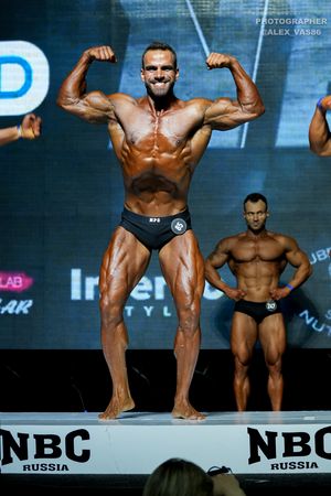 CLASSIC PHYSIQUE НОВИЧКИ
